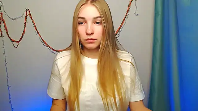 Queen ofLove online show from 01-08-26, 07:31