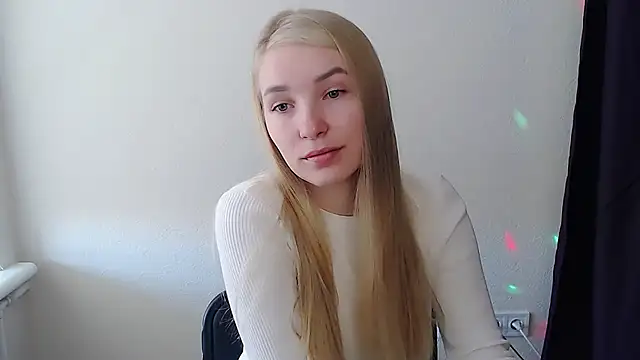 Queen ofLove online show from 04-15-26, 07:58