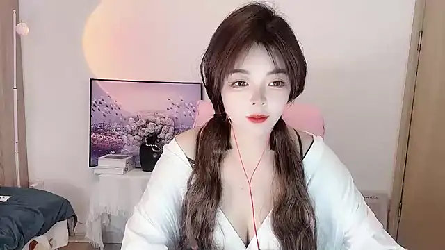 Snapshot of Mia-88-66 chatting on 12-04-24, 05:05 Mia-88-66 online show from 12-04-24, 05:05