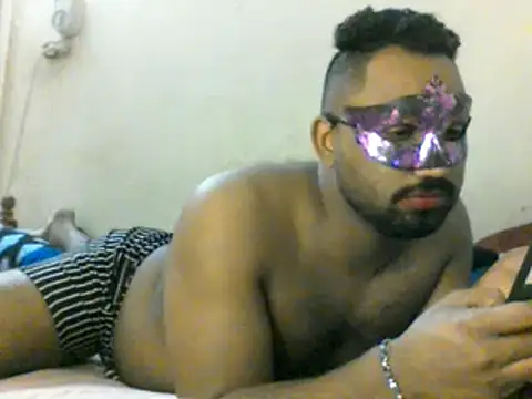 Snapshot of medo232586 chatting on 12-06-24, 05:28 medo232586 online show from 12-06-24, 05:28