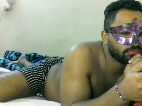 Snapshot of medo232586 chatting on 12-01-24, 04:34 medo232586 online show from 12-01-24, 04:34