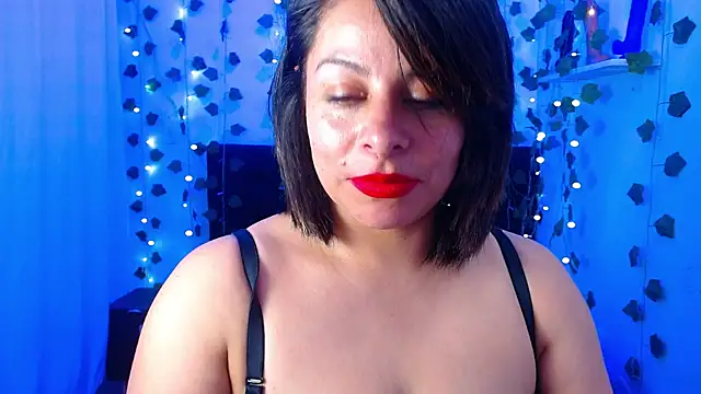 daphne 29 online show from 01-07-25, 07:49