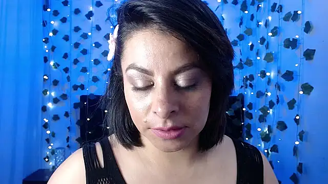 daphne 29 online show from 12-16-24, 07:54