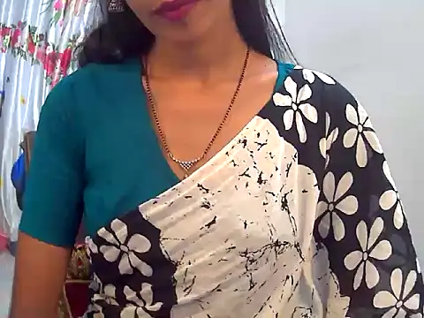 Snapshot of sexy_janu25 chatting on 06-11-26, 05:59 sexy janu25 online show from 06-11-26, 05:59