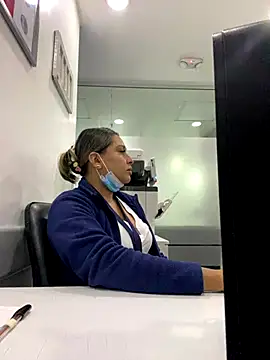 Keittly  online show from 12-19-25, 01:09