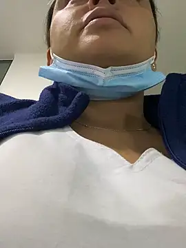 Keittly  online show from 10-15-25, 01:04