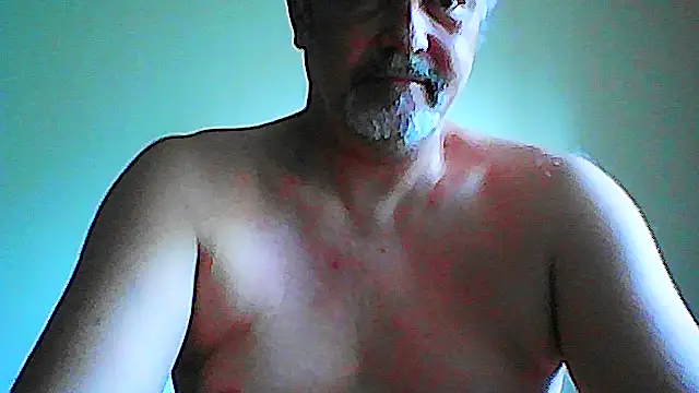 Snapshot of GayPourToi chatting on 10-21-25, 09:09 GayPourToi online show from 10-21-25, 09:09