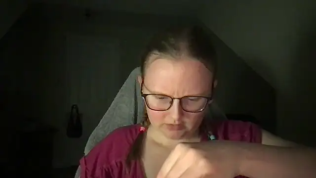 lexie lilacs online show from 01-14-25, 03:11