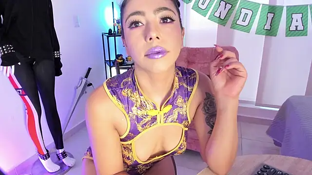 AndreaVelasco online show from 06-14-26, 04:52