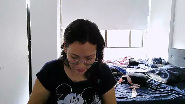 luxandracon23 online show from 10-07-25, 03:46