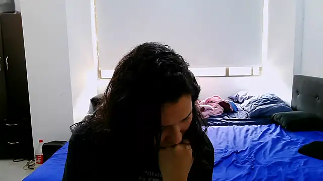 luxandracon23 online show from 10-18-25, 03:03