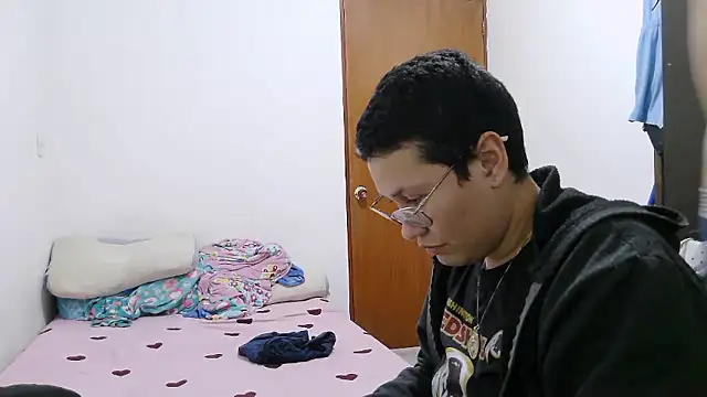 luxandracon23 online show from 01-12-26, 09:49