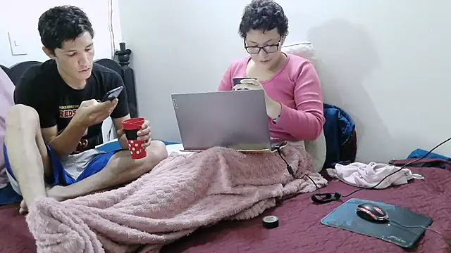 luxandracon23 online show from 04-14-26, 10:15