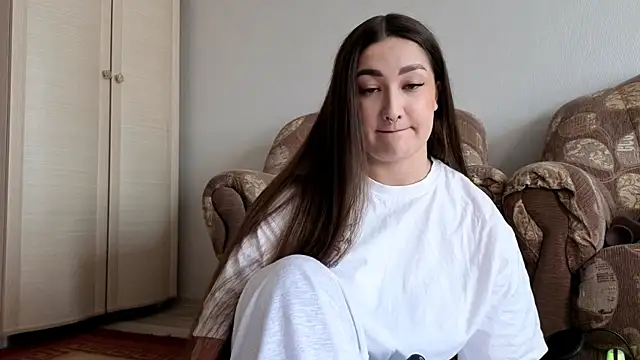 Aria Blisss online show from 04-14-26, 02:38