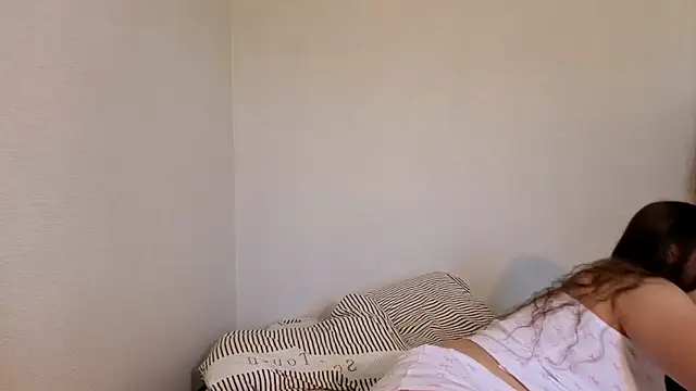 Aria Blisss online show from 06-15-26, 01:28