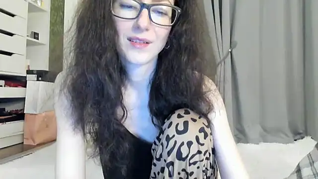 Baby Jewel online show from 10-24-25, 10:25