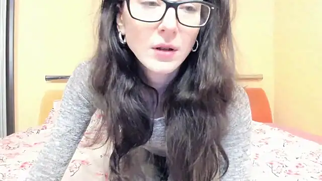 Baby Jewel online show from 12-16-25, 11:14