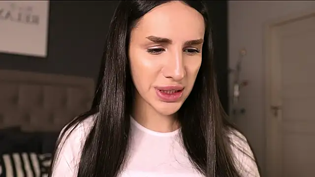 Kim Oberlin  online show from 10-22-25, 04:06