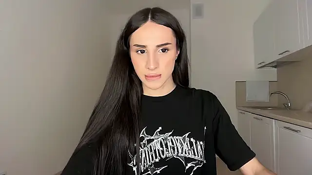 Kim Oberlin  online show from 04-03-26, 07:42