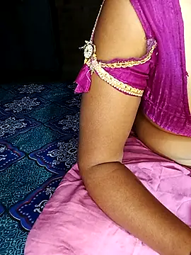 kumarigirl online show from 10-31-25, 02:57