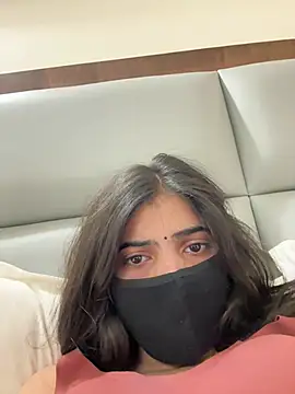 Lunaxx001 online show from 04-02-26, 06:09