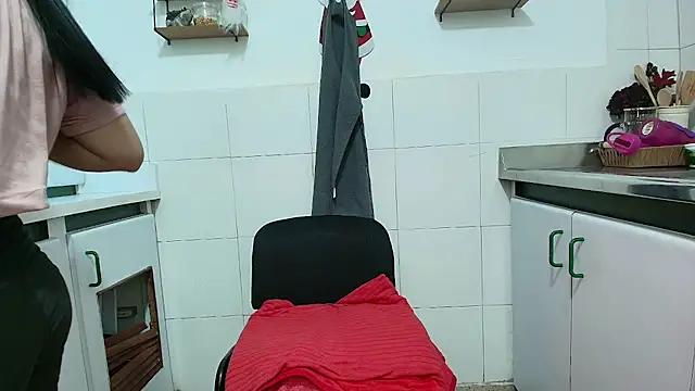 couple lovelyds online show from 01-18-26, 08:34