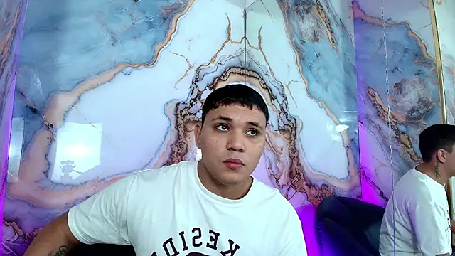 couple lovelyds online show from 02-05-26, 08:48