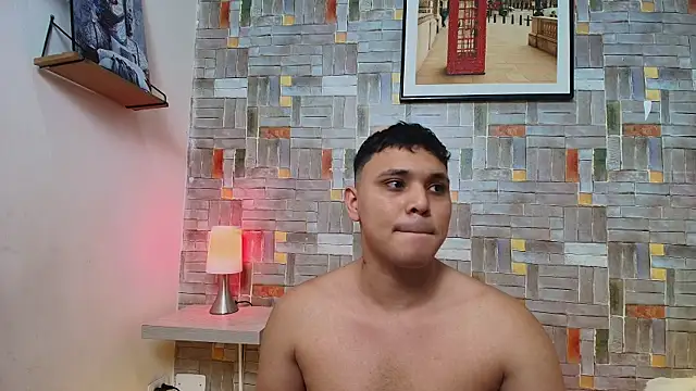 couple lovelyds online show from 12-22-25, 09:04