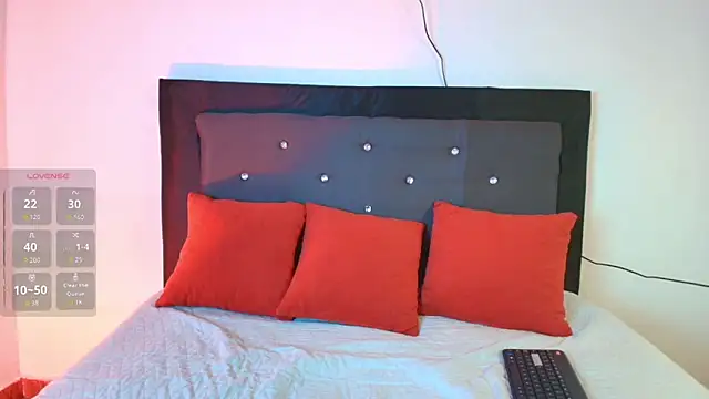 couple lovelyds online show from 03-10-26, 09:30