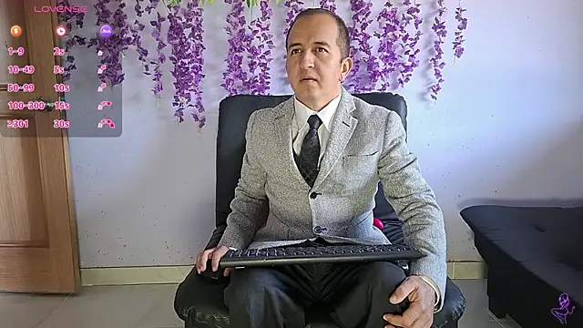 yazforeSolo online show from 02-09-26, 02:04