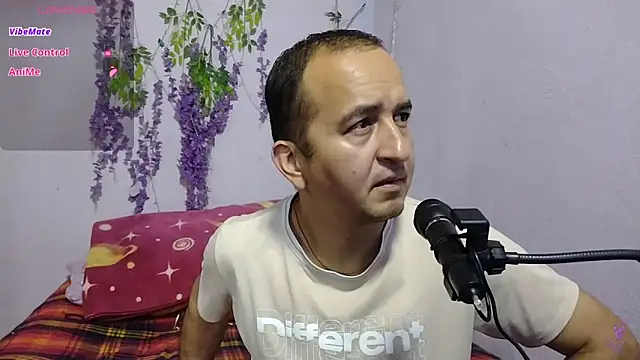 yazforeSolo online show from 09-26-25, 01:40