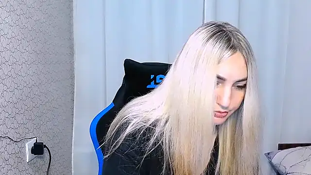 JaneLaJewel online show from 11-12-25, 02:43