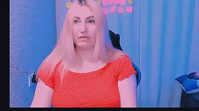 Snapshot of JaneLaJewel chatting on 06-03-26, 05:50 JaneLaJewel online show from 06-03-26, 05:50