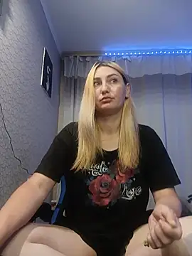 Snapshot of JaneLaJewel chatting on 06-25-26, 03:17 JaneLaJewel online show from 06-25-26, 03:17