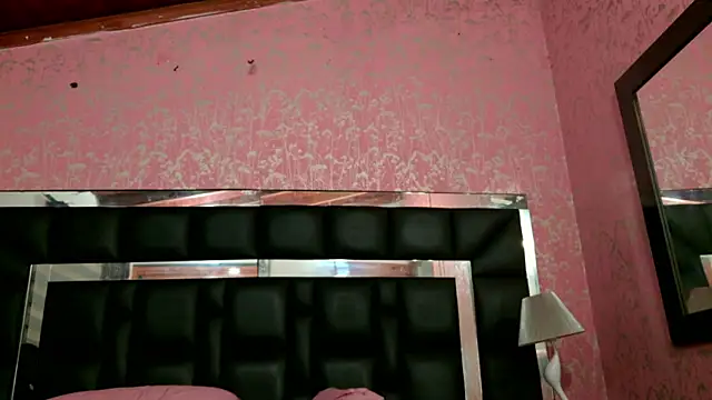 Sofia martiin online show from 10-30-25, 03:05