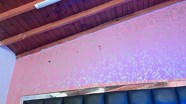 Sofia martiin online show from 10-13-25, 03:08