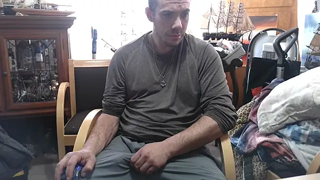 Snapshot of ScubaStevex chatting on 02-15-26, 01:21 ScubaStevex online show from 02-15-26, 01:21