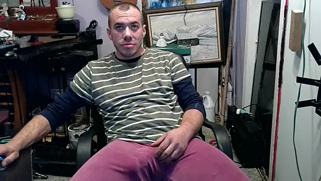 Snapshot of ScubaStevex chatting on 11-13-25, 09:19 ScubaStevex online show from 11-13-25, 09:19