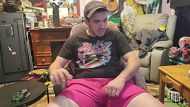 Snapshot of ScubaStevex chatting on 01-10-26, 08:15 ScubaStevex online show from 01-10-26, 08:15