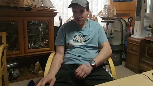 Snapshot of ScubaStevex chatting on 03-29-26, 10:22 ScubaStevex online show from 03-29-26, 10:22