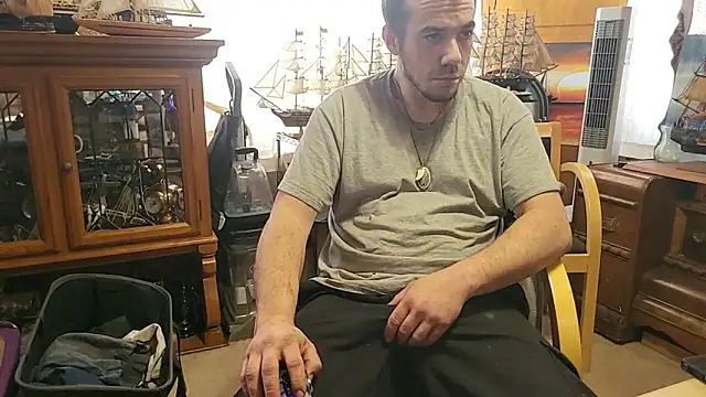 Snapshot of ScubaStevex chatting on 03-08-26, 08:12 ScubaStevex online show from 03-08-26, 08:12