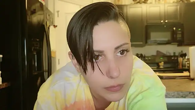 IsabelleRaven online show from 04-28-26, 08:24