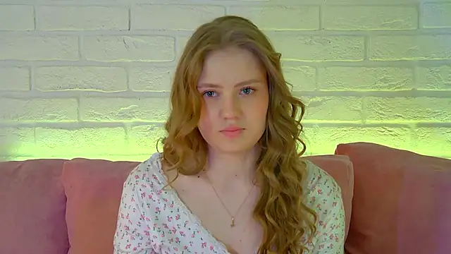 SelinSwarovski online show from 03-21-26, 04:11