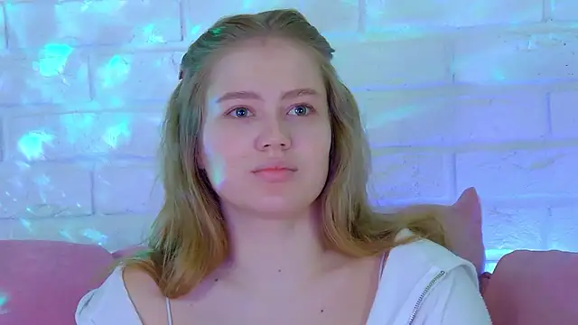 SelinSwarovski online show from 10-10-25, 10:32