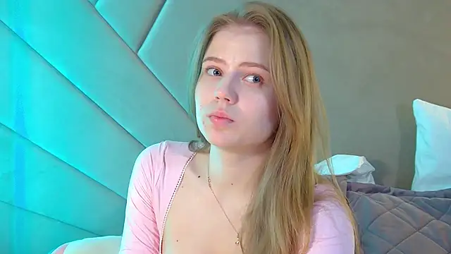 SelinSwarovski online show from 03-16-26, 03:37