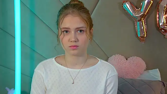 SelinSwarovski online show from 02-28-26, 04:50