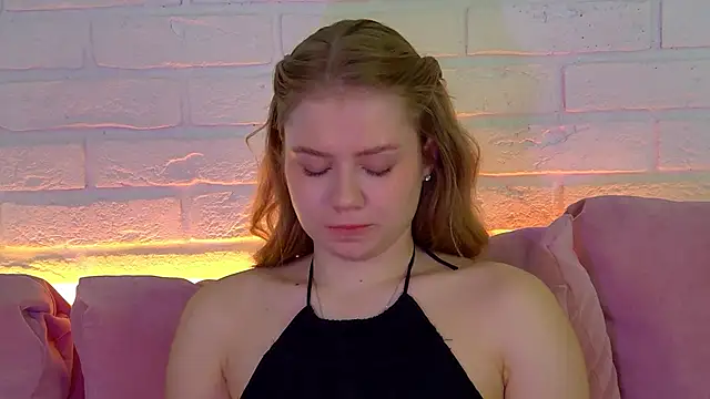 SelinSwarovski online show from 11-17-25, 09:08