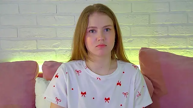 SelinSwarovski online show from 03-10-26, 04:33