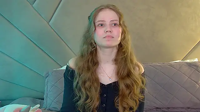 SelinSwarovski online show from 06-12-26, 04:16