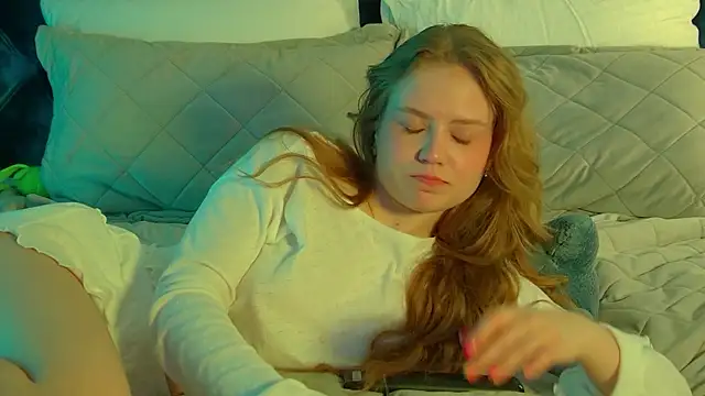 SelinSwarovski online show from 03-26-26, 04:33